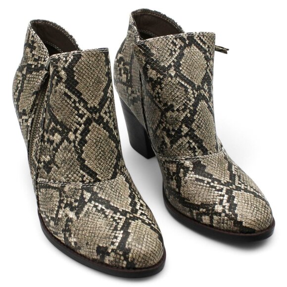 Womens Baretraps Cacie Bootie - Picture 2 of 7